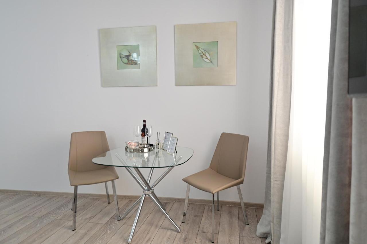 Apartments In The Heart Of Sibiu Esterno foto