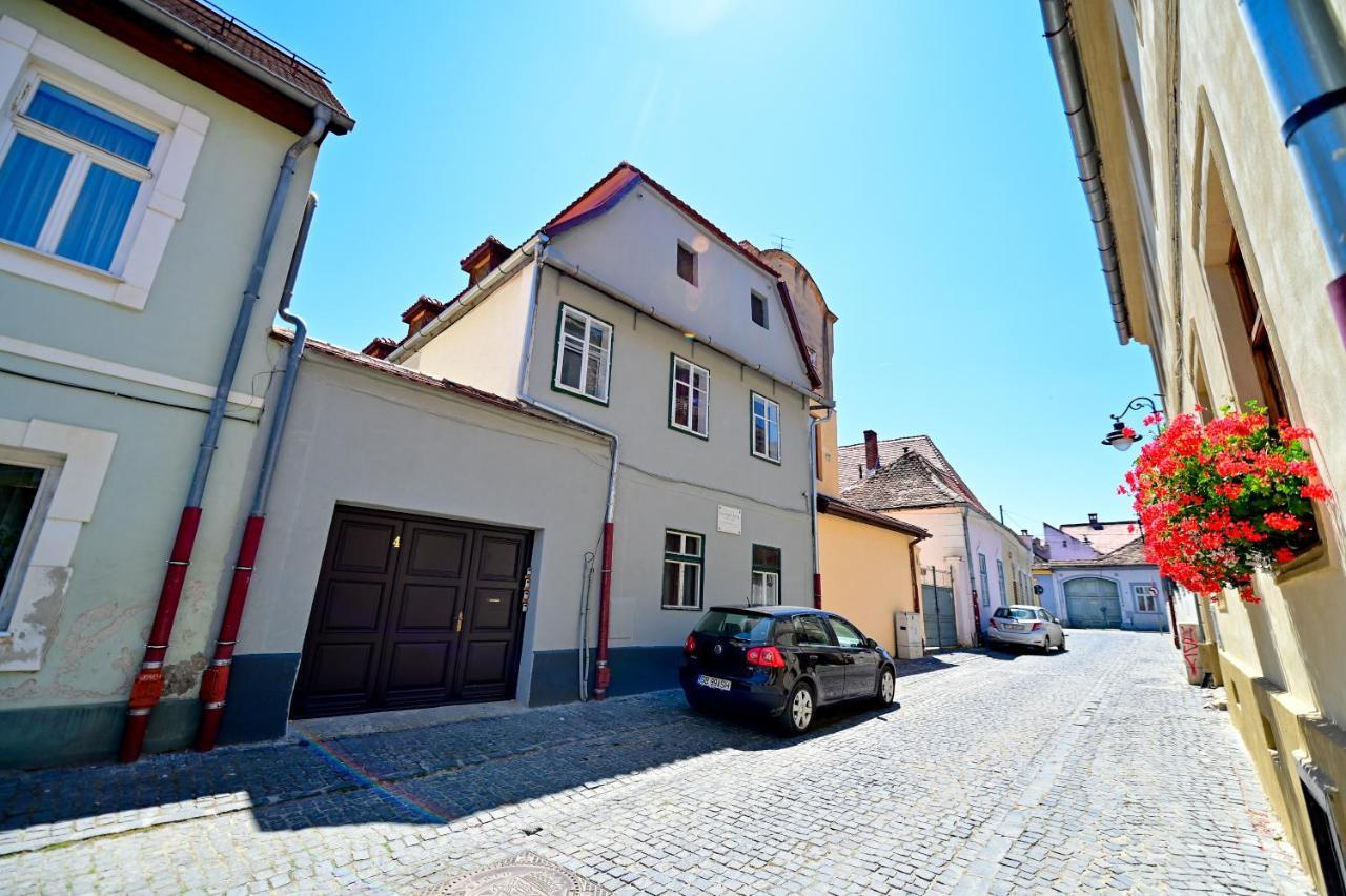 Apartments In The Heart Of Sibiu Esterno foto